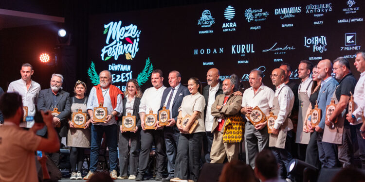 7. Uluslararası Meze Festivali Dünya Lezzetlerini Antalya’da Buluşturdu