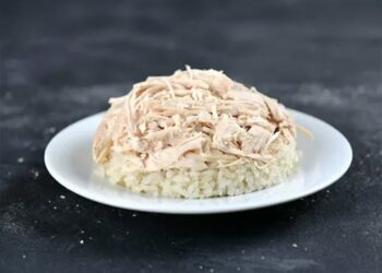 Toplu Gıda Zehirlenmesi Zincirinin Kaynağı: Tavuk Pilavdan Alınan Numuneler İnceleniyor