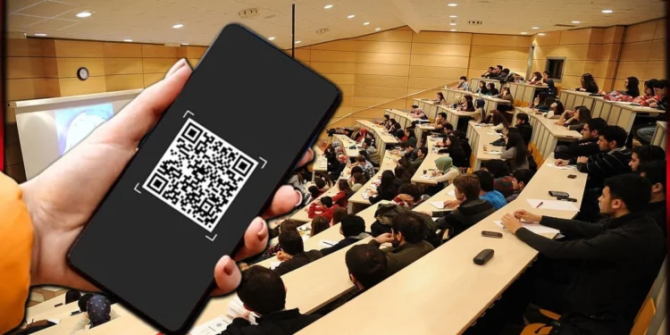 QR Kodlu Derse Giriş: Öğrenciler İçin Yeni Günlük Rutin ve Pratik Faydalar